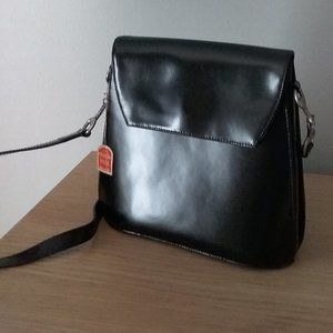 Vintage Black shoulder/crossbody, 100% genuine leather handbag